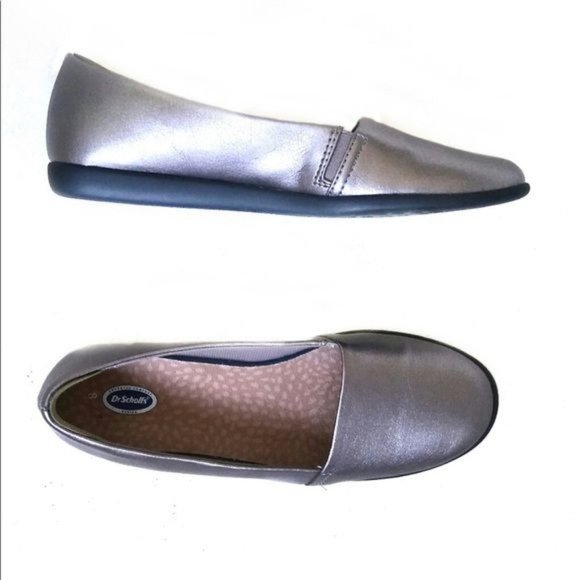 DR. SCHOLL'S TRULY SILVER METALLIC COMFORTABLE CLOSED TOE FLATS WOMENS 8 - Picture 2 of 6